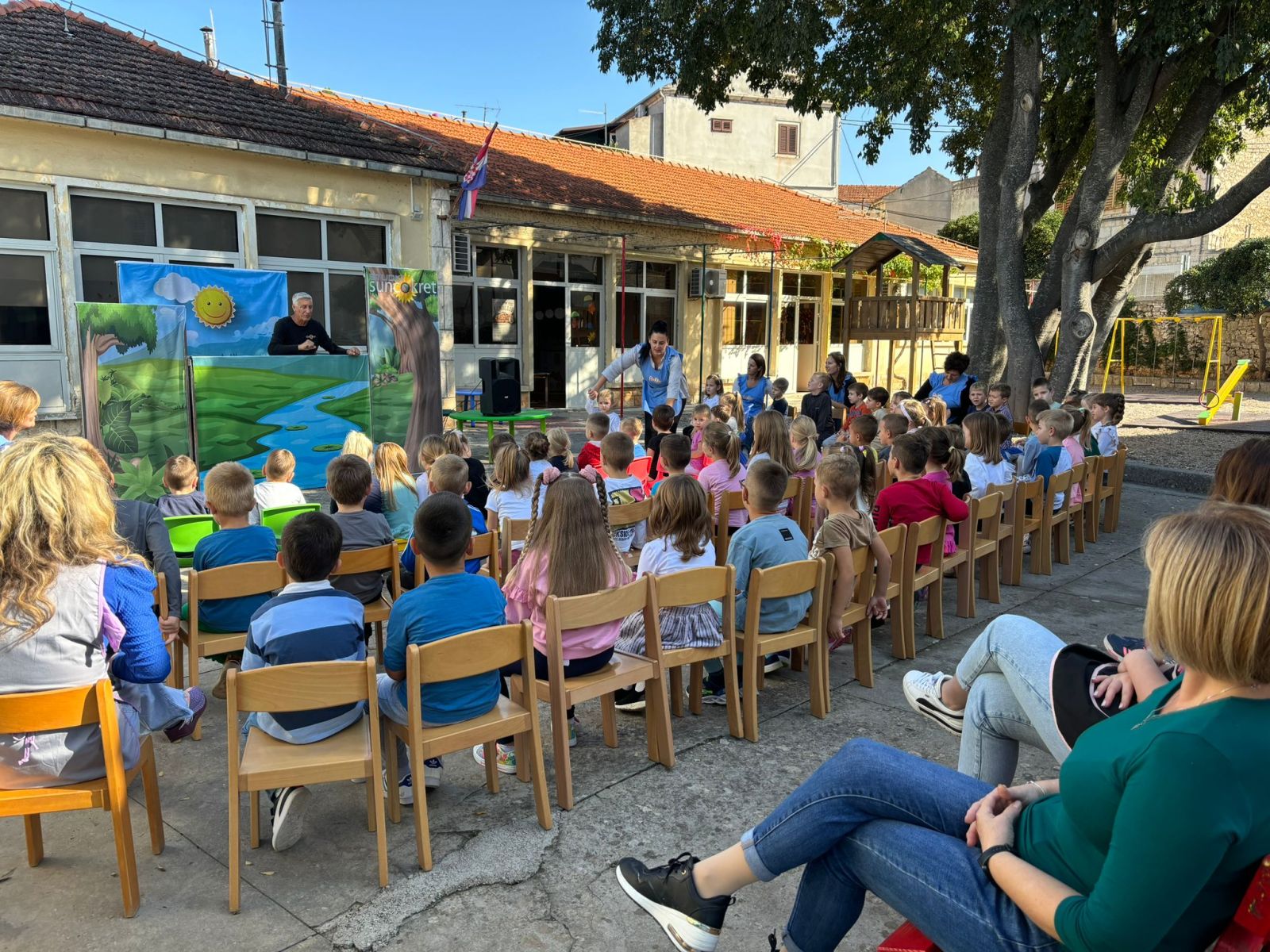 Predstava "Kako nastaje prijateljstvo?"