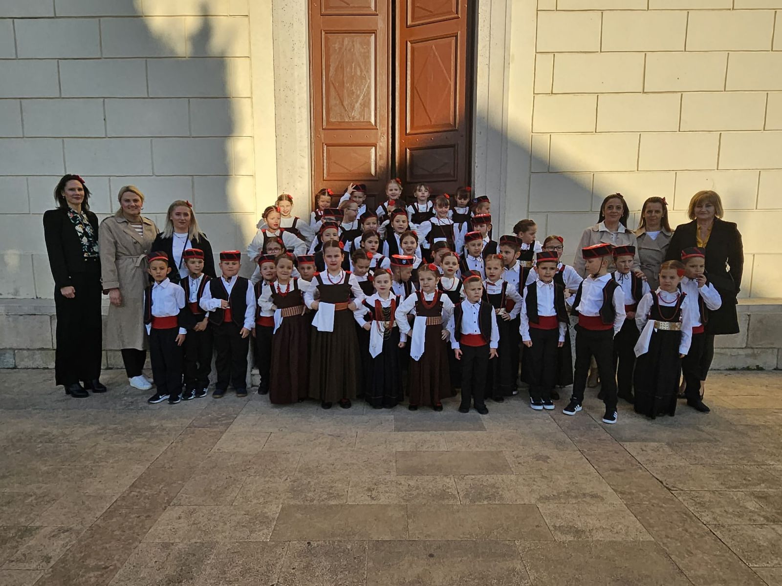 Nastup Male mafrine i izložba dječjih radova